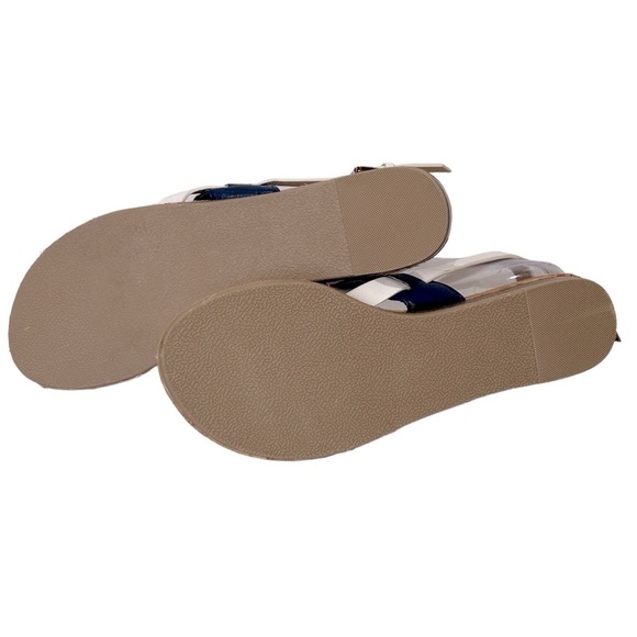 C Women’s Strappy Navy/White Thong/Buckle Sandal Size-6.5 NWOT - Picture 7 of 8